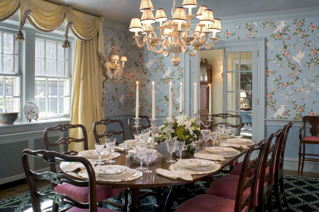 dining-room-floral-wallpaper