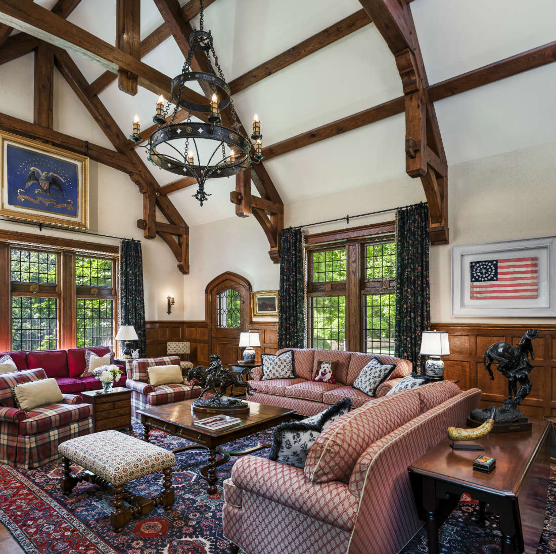 high-ceiling-wooden-beam-