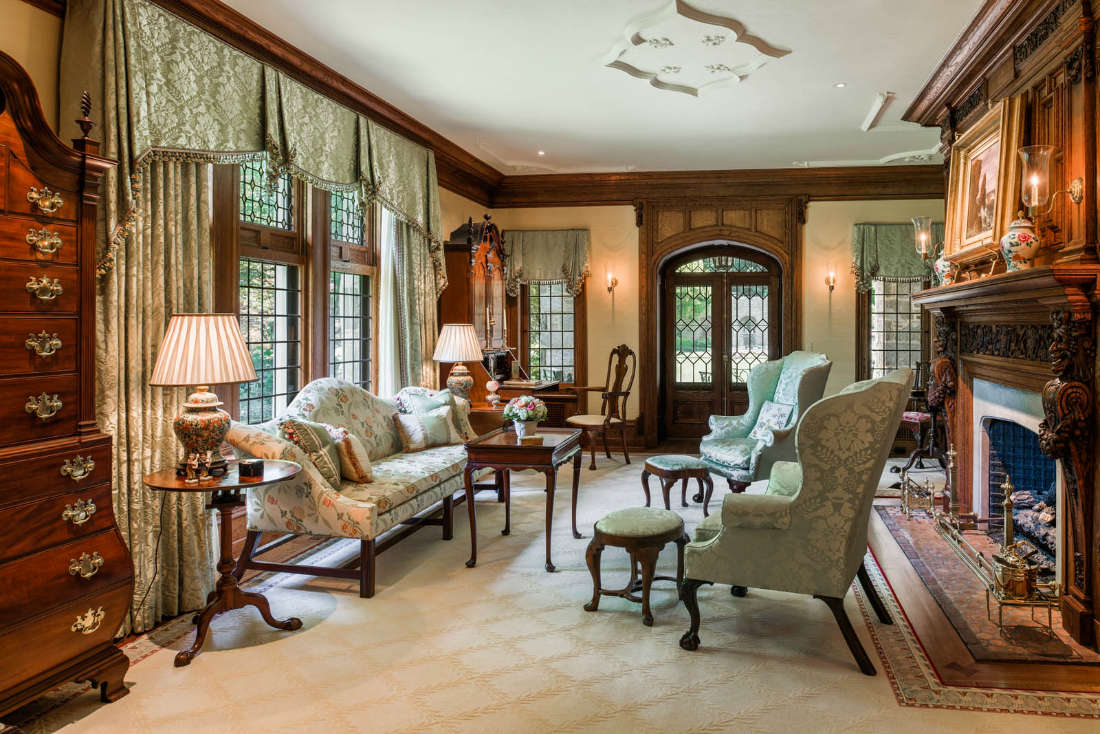 living-room-bryn-mawr-buttonwood