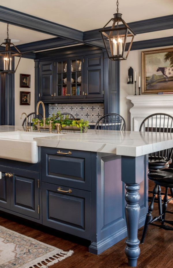 large-marble-kitchen-island-villanova-pa