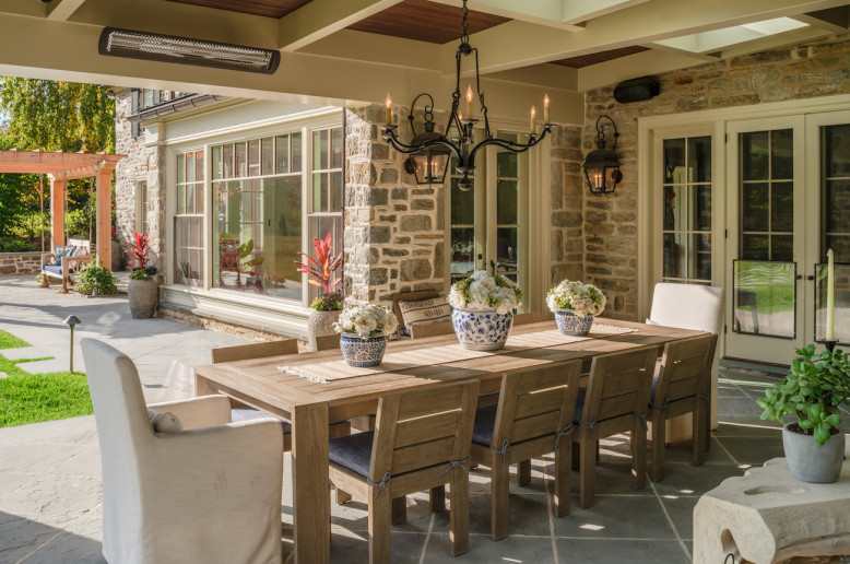 villanova-pa-outdoor-dining-table-design