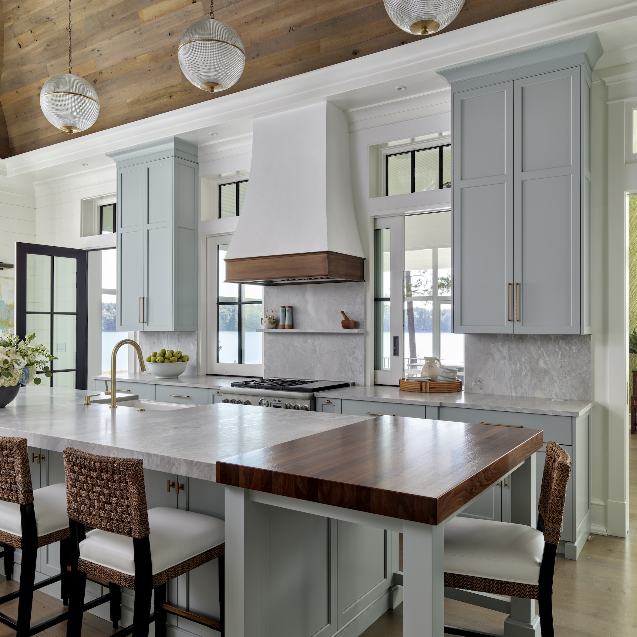 kitchen-island-design-mixed-materials