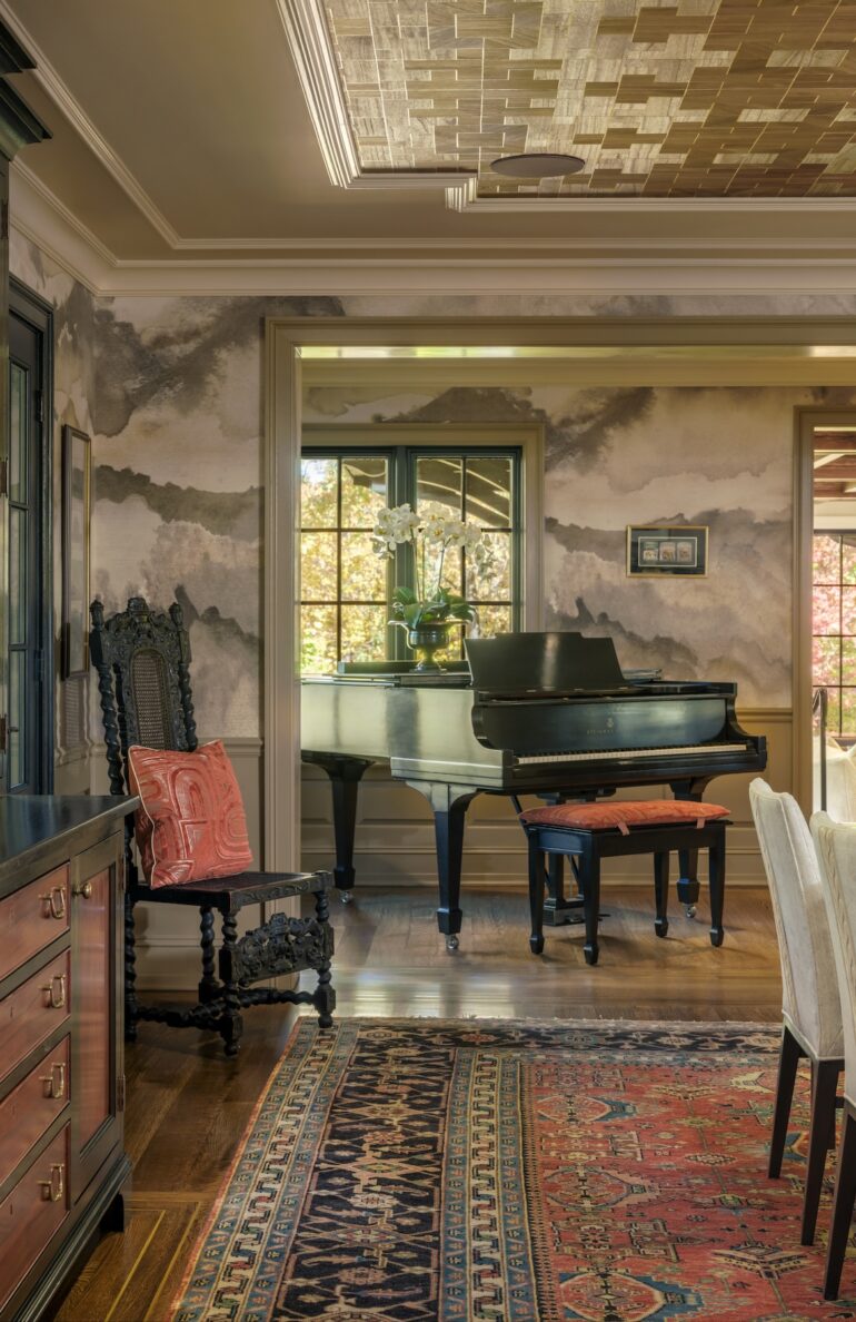 formal-dining-room-with-grand-piano